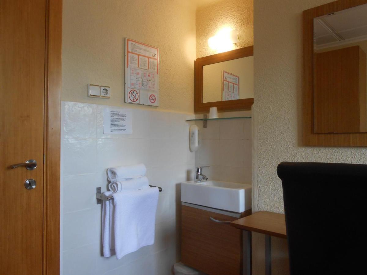 Double Room Private External Bathroom