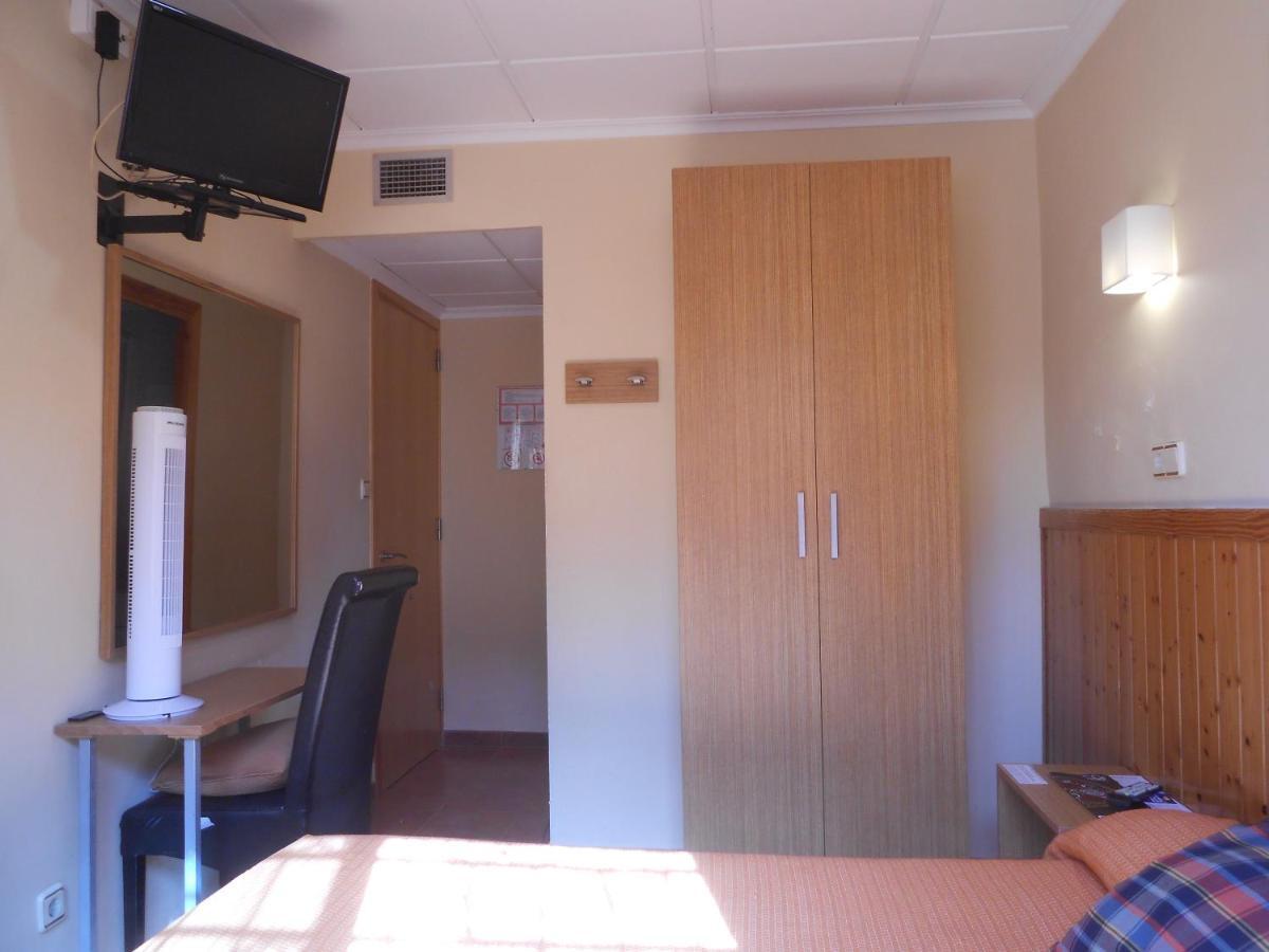 Standard Double Room Fan